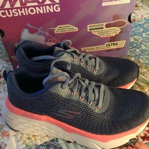 Max cushioning elite Sketchers